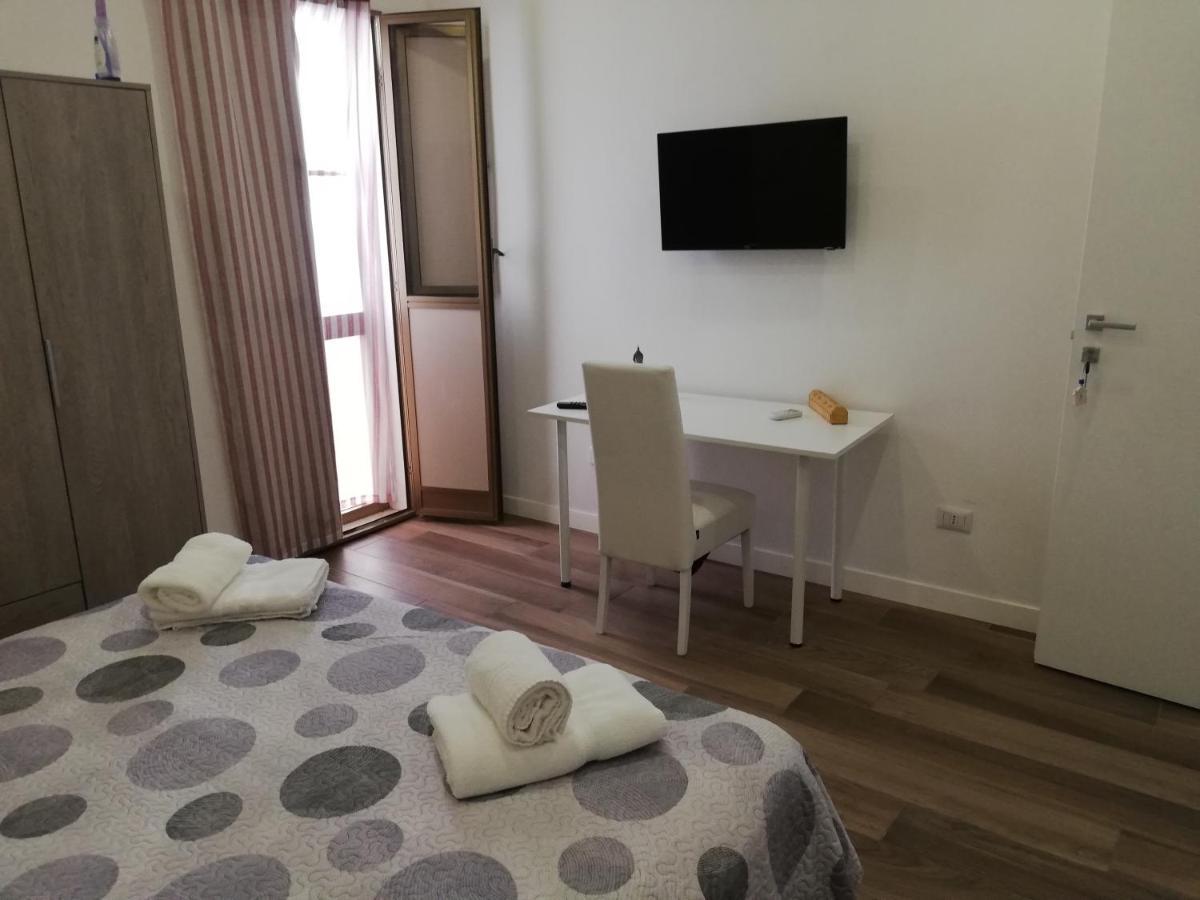 Casa Di Edo Bed & Breakfast Brindisi Dış mekan fotoğraf